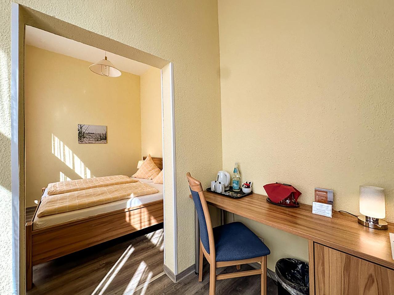 Hotel Graf Waldersee Borkum Exteriör bild