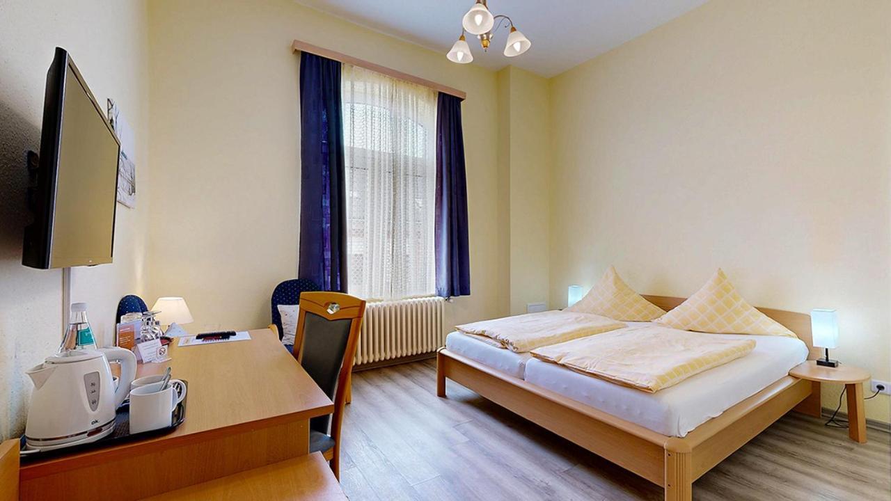 Hotel Graf Waldersee Borkum Exteriör bild