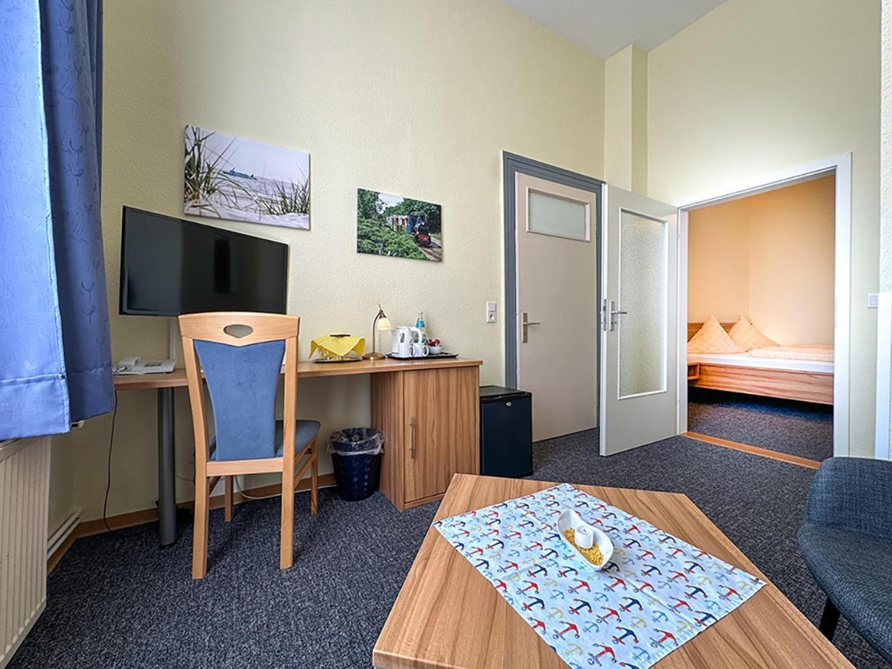 Hotel Graf Waldersee Borkum Exteriör bild