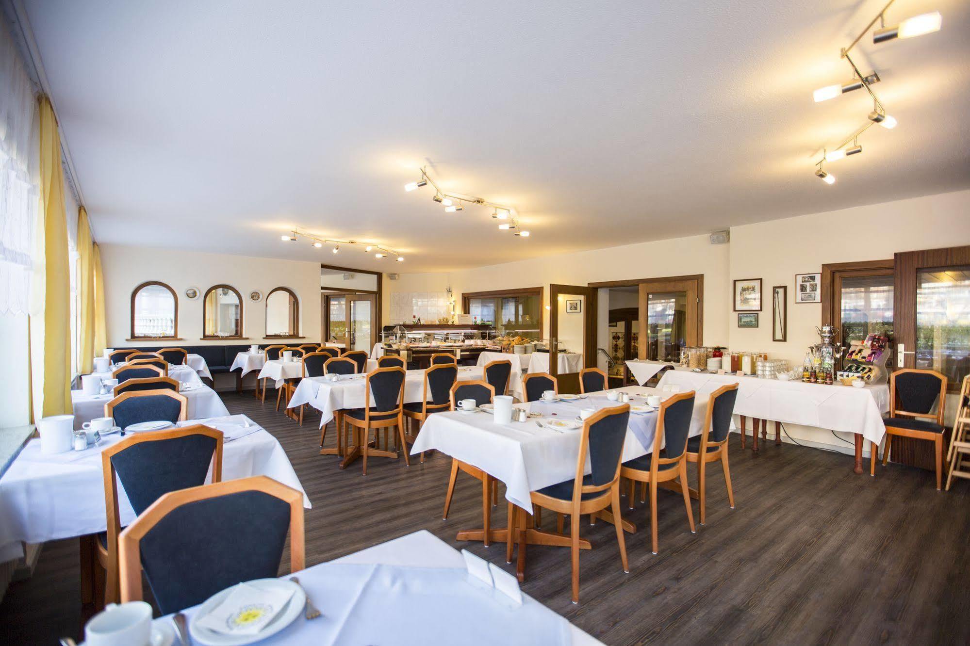 Hotel Graf Waldersee Borkum Exteriör bild